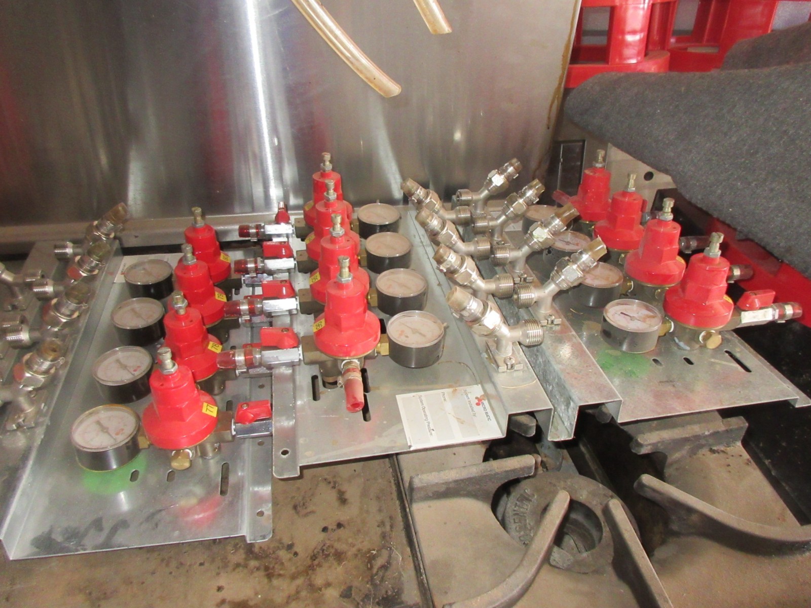 11 - Used Micro Matic 4 Regulator, 4 Gauges, & 4 hose connection Assy for Beer!