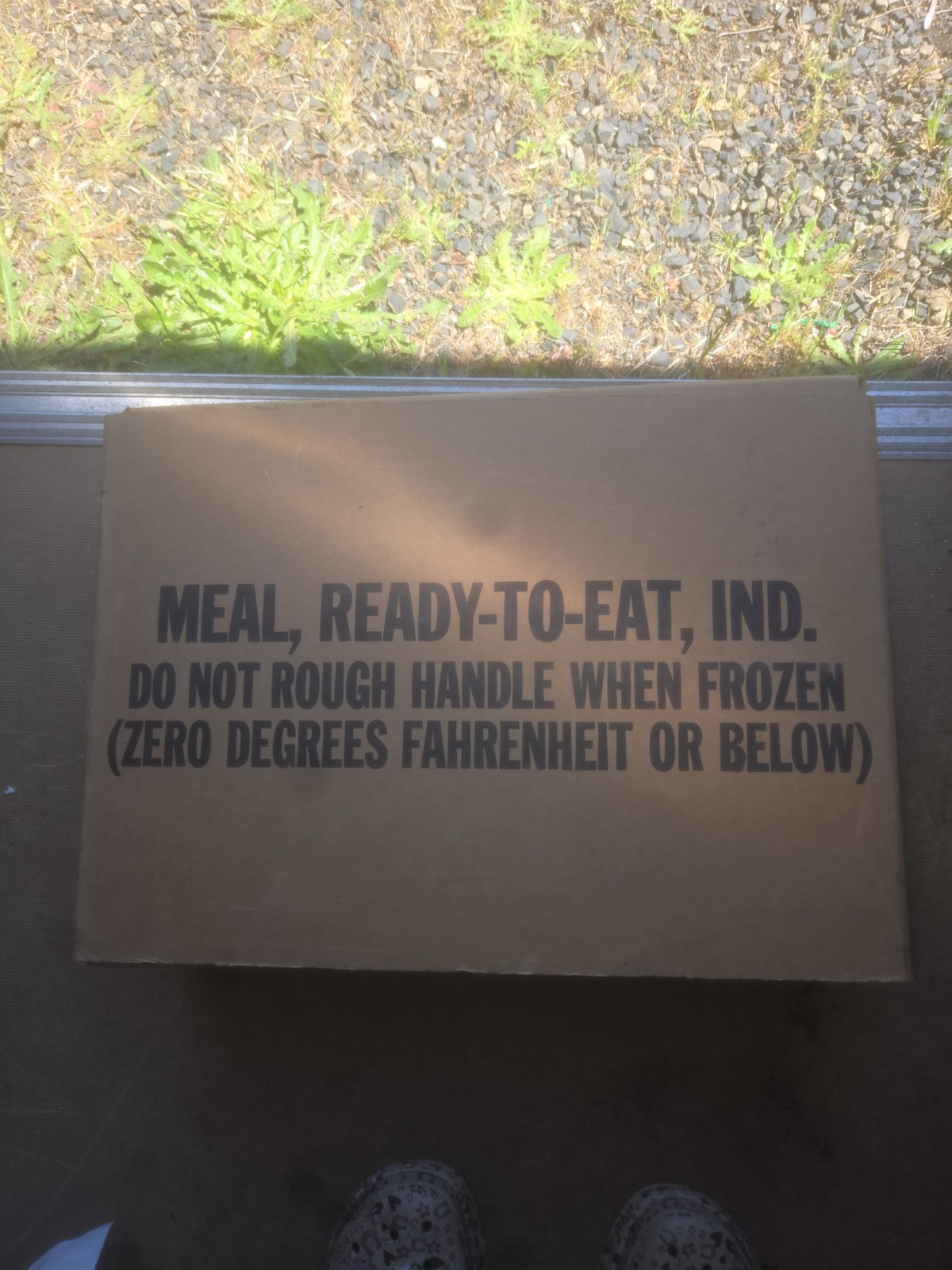 Desert Storm MRE Collectable Complete U.S. Army Gulf War Ration Meal Case