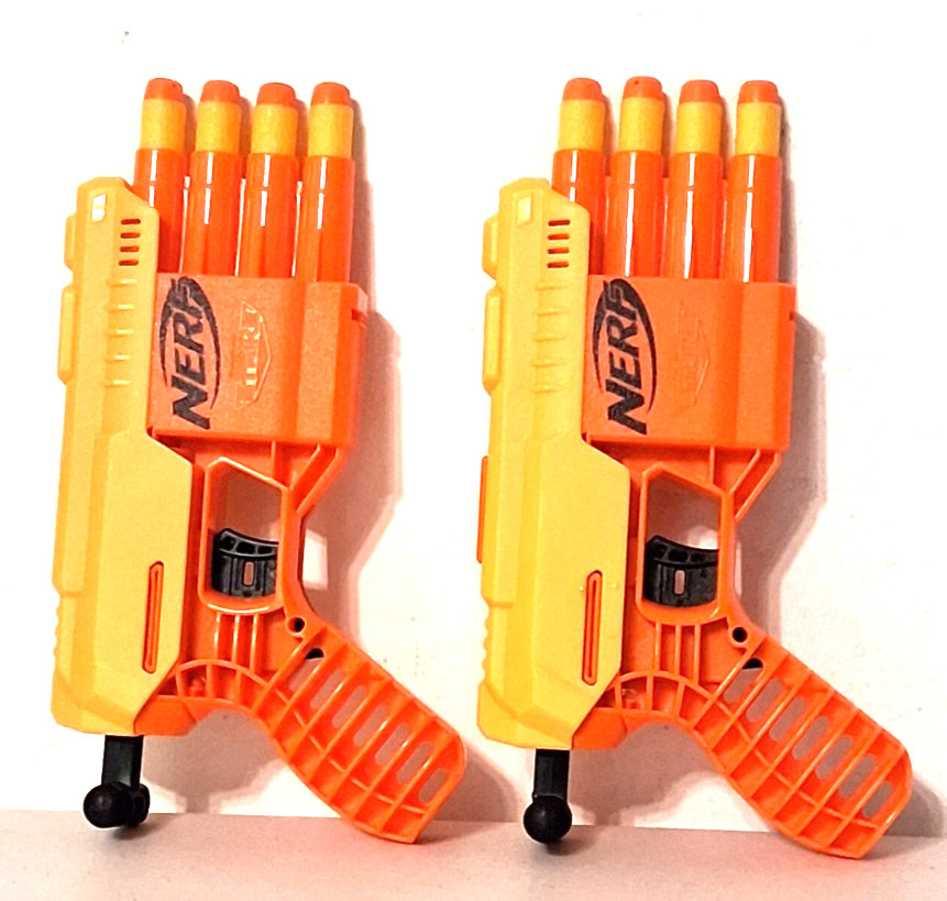 NERF Alpha Strike FANG QS-4 E-7563 4 Dart Blaster Set of 2 With 4 Darts Each