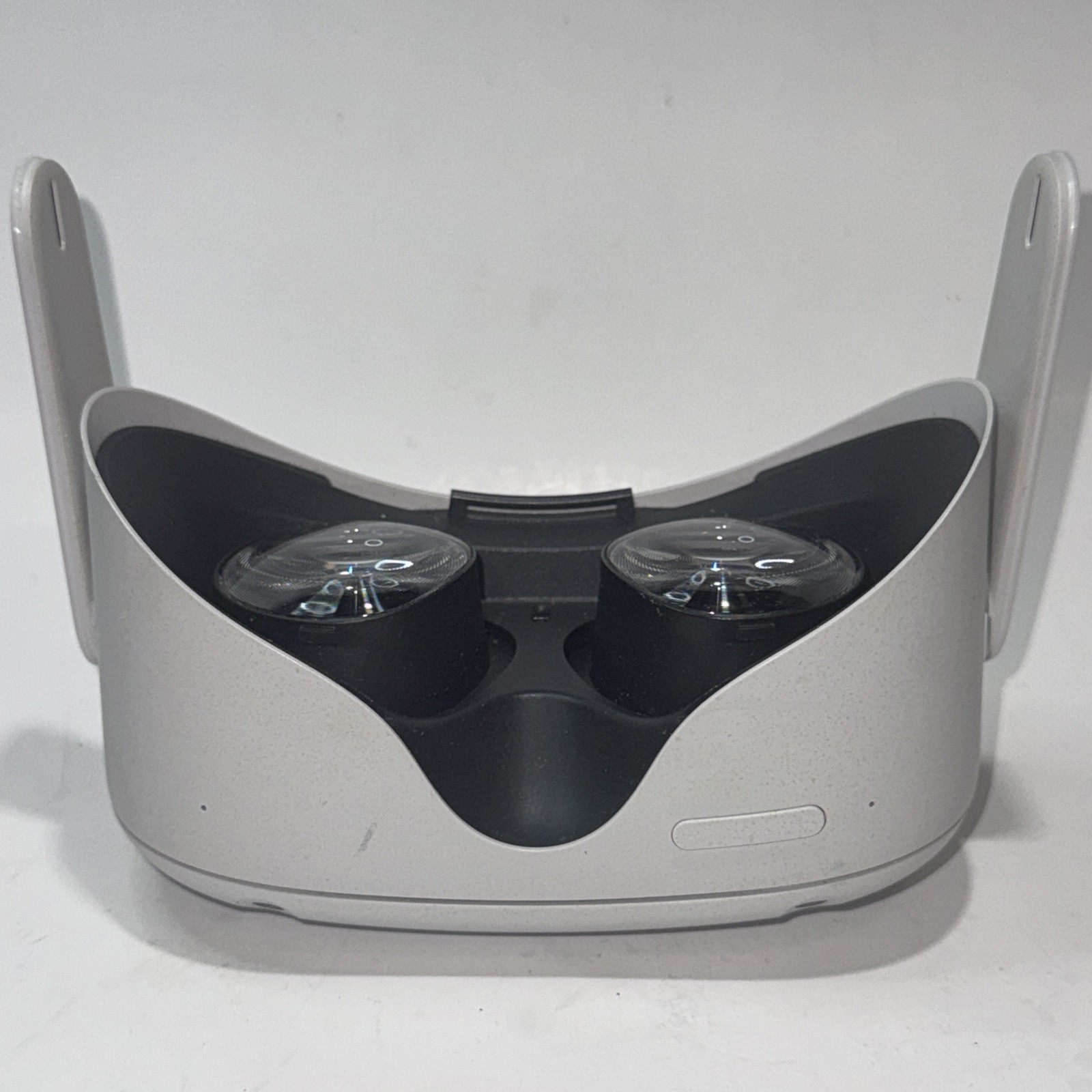 Meta Oculus Quest 2 VR 128GB HEADSET ONLY Tested Works No Controllers Or Strap