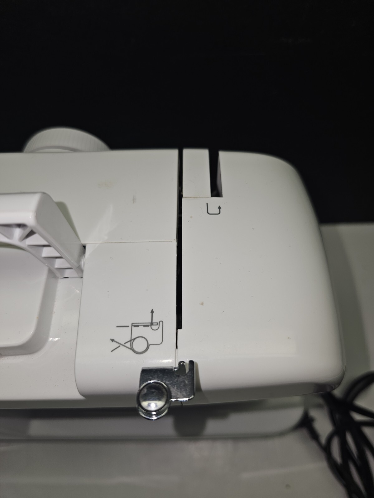 SINGER START Model #1304 Lightweight Sewing Machine with Foot Peddle - Tested