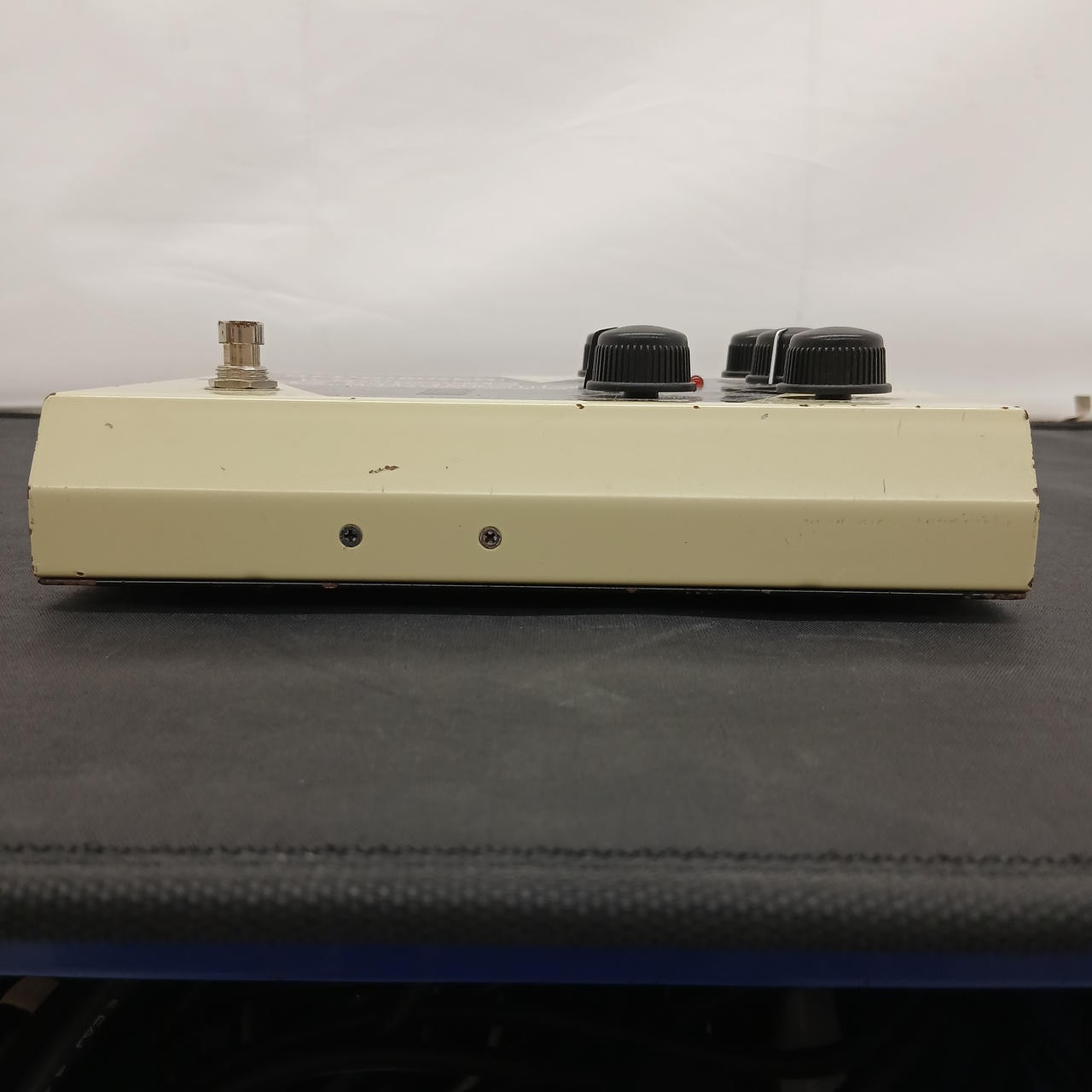 BEHRINGER Effect Pedal VT999