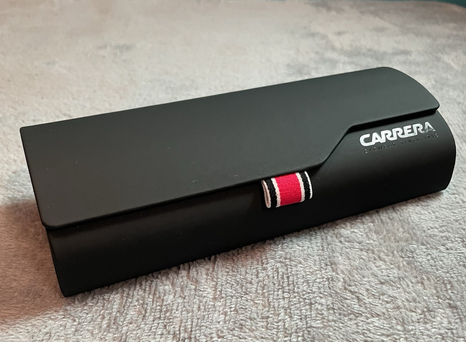 NEW CARRERA Glasses Case Sunglasses Hard Case Black w/Cleaning Cloth Authentic