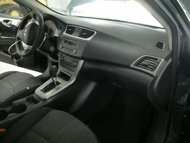 Passenger Right Front Spindle/Knuckle Fits 11-25 LEAF 104441518