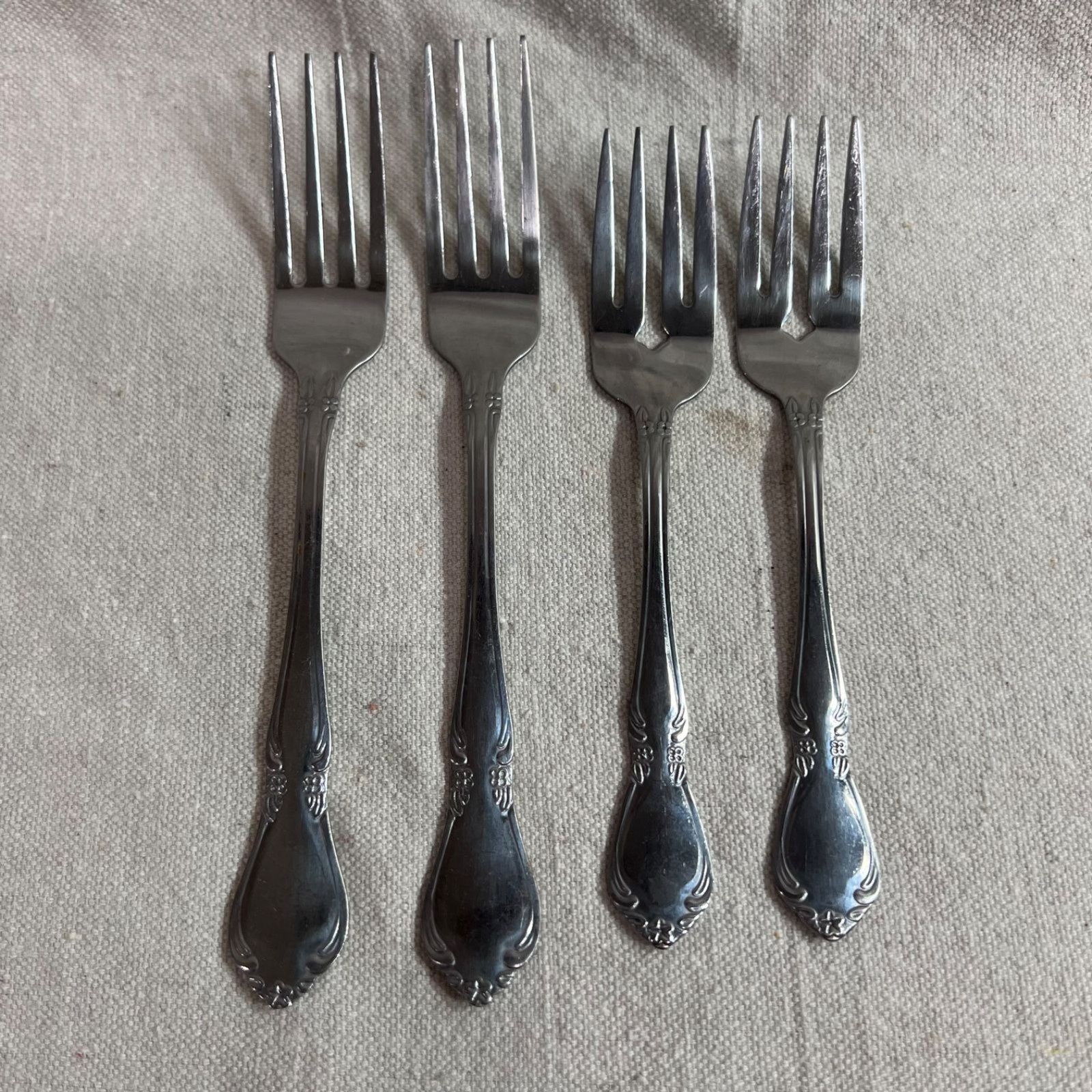 4pc Fork Stainless Steel Flatware Set Bellamo Victoria Dinner & Salad Forks 18/8