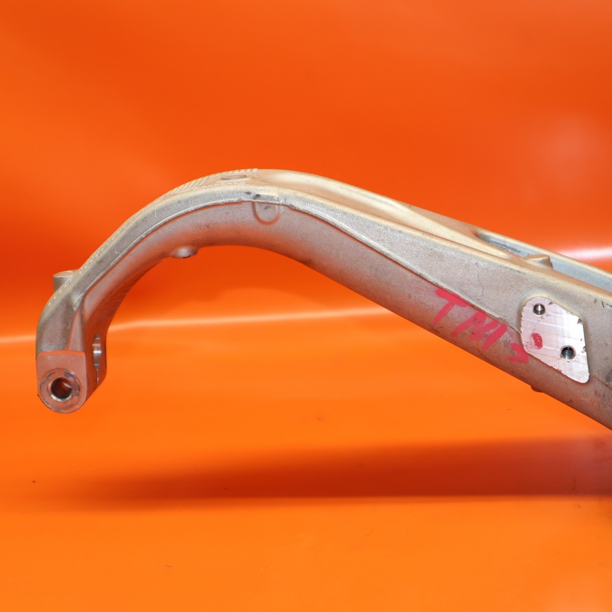TESLA MODEL 3 KNUCKLE LEFT FRONT DRIVER 2017-2021 2022 2023 1044311-00-E RWD OEM