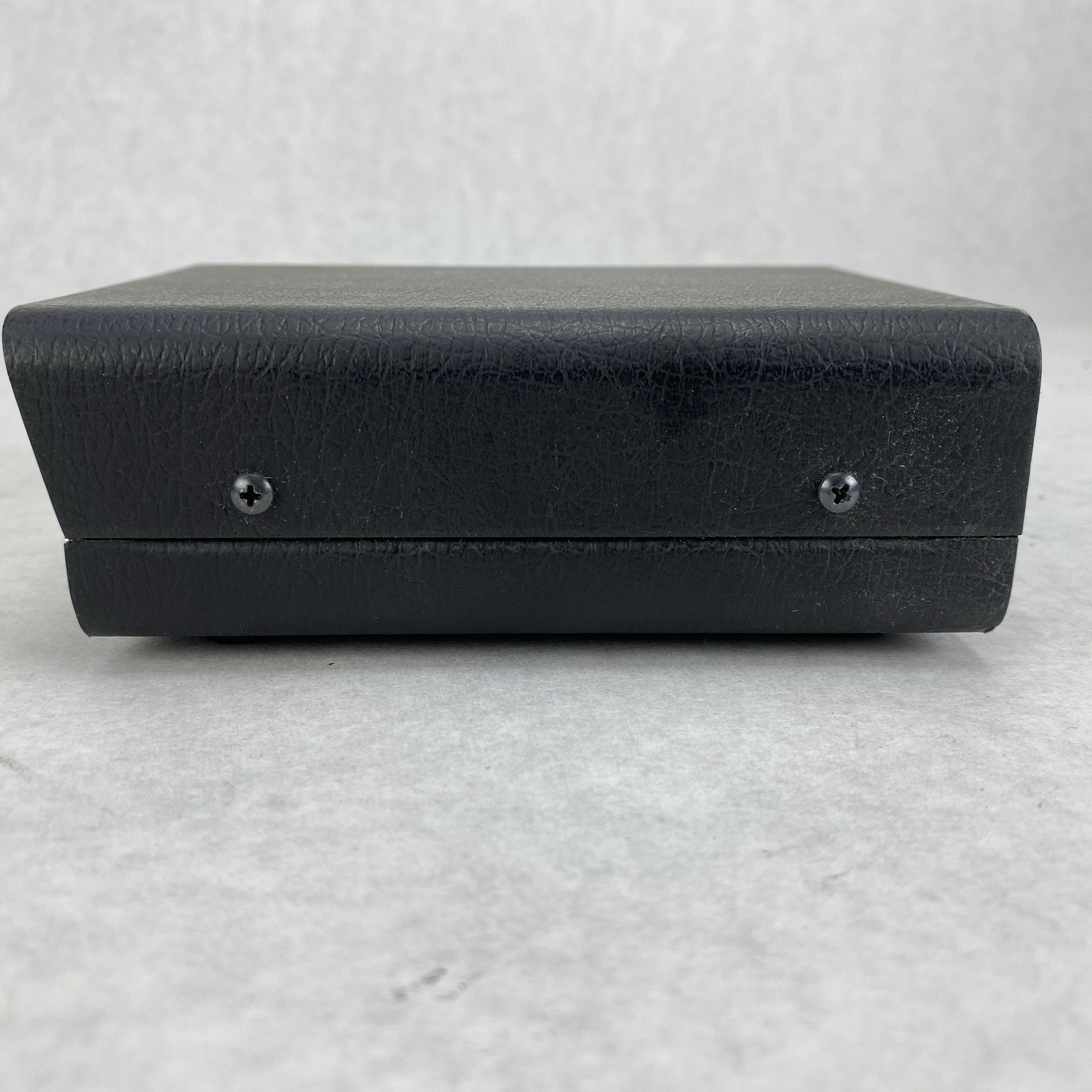Optoelectronics Frequency Counter Model 7010A - 600 MHz Untested