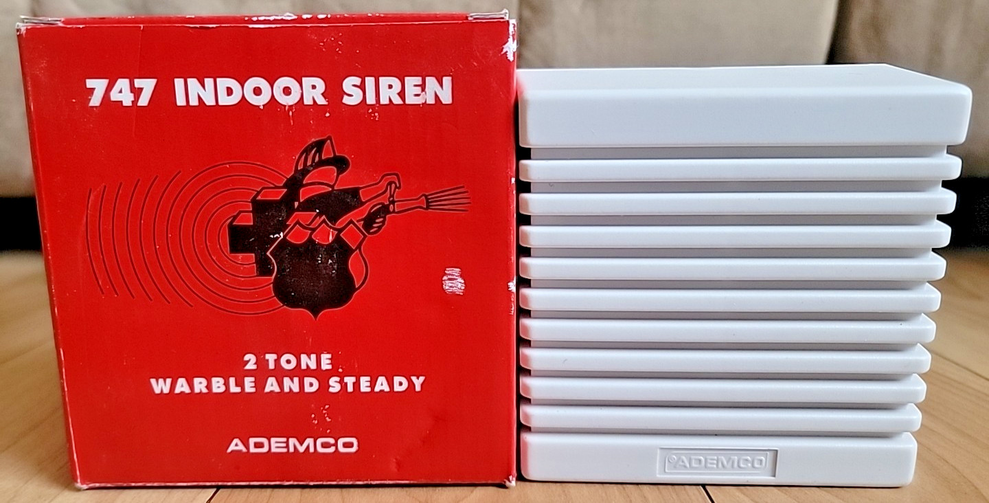 Ademco 747 Indoor Security Siren 2-Tone Warble & Steady Self-Contained NEW READ-