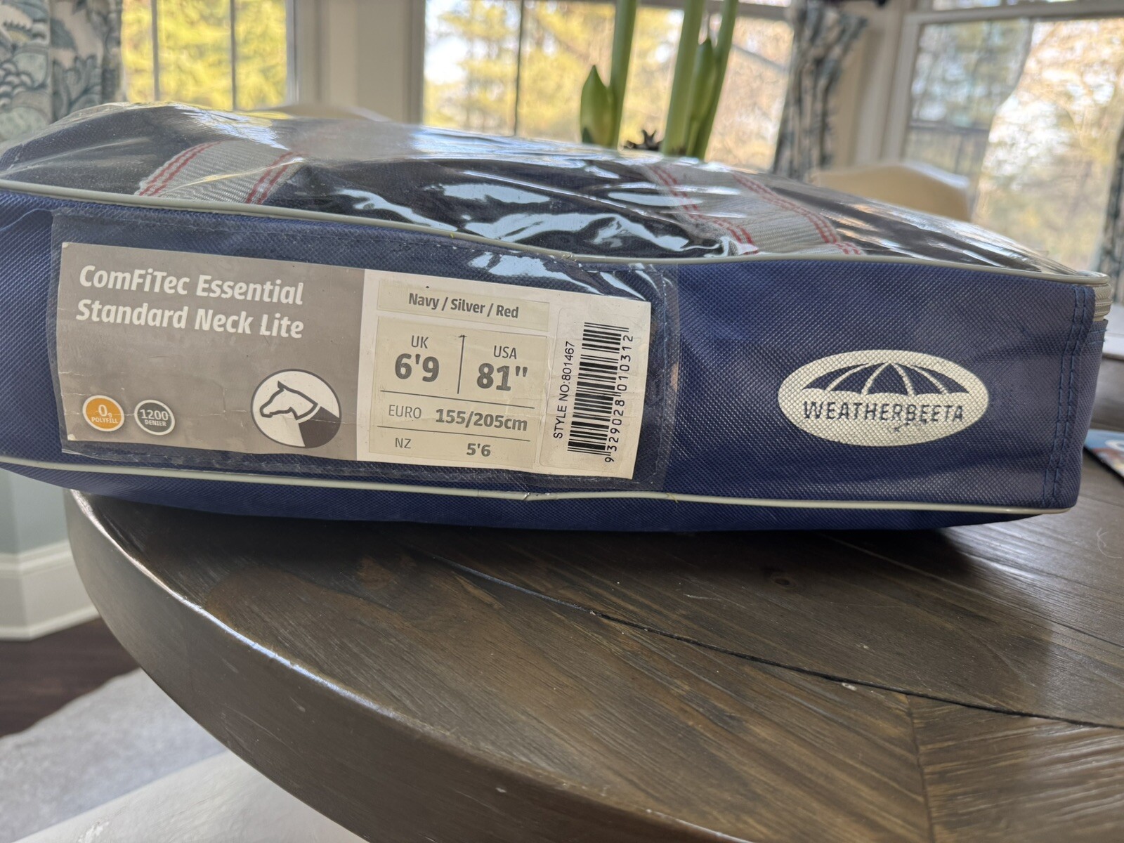 Weatherbeeta Comfitech Essential Standard Neck Turnout Sheet. Size 81.