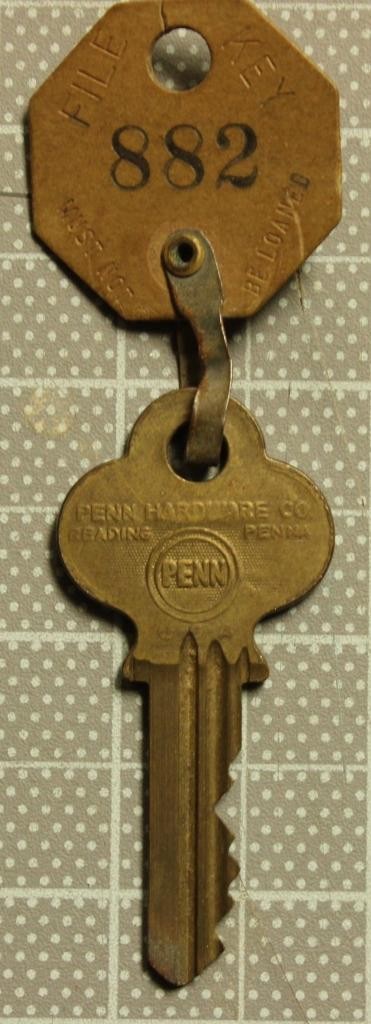 Peen Hardware Key on Tag FILE KEY 882 Must Not Be Loaned tra26