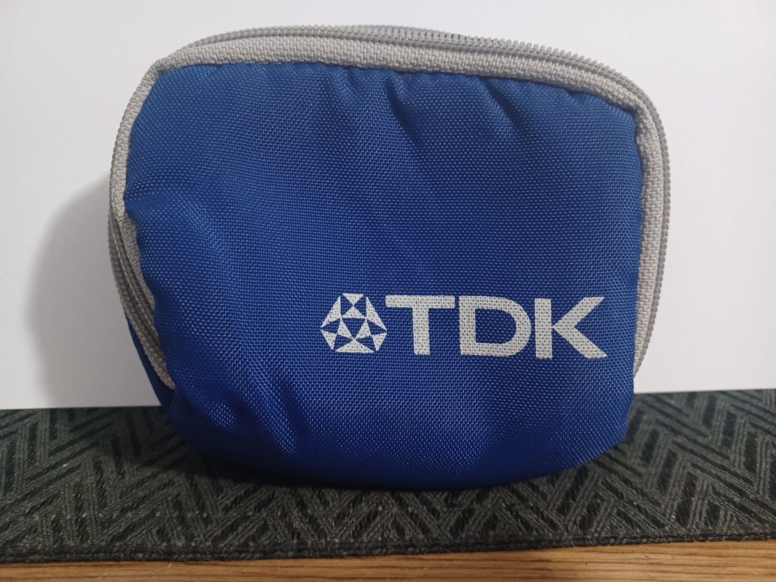 Vintage Case Logic TDK 3-Cassette Carry Zippered Vinyl Mini Bag