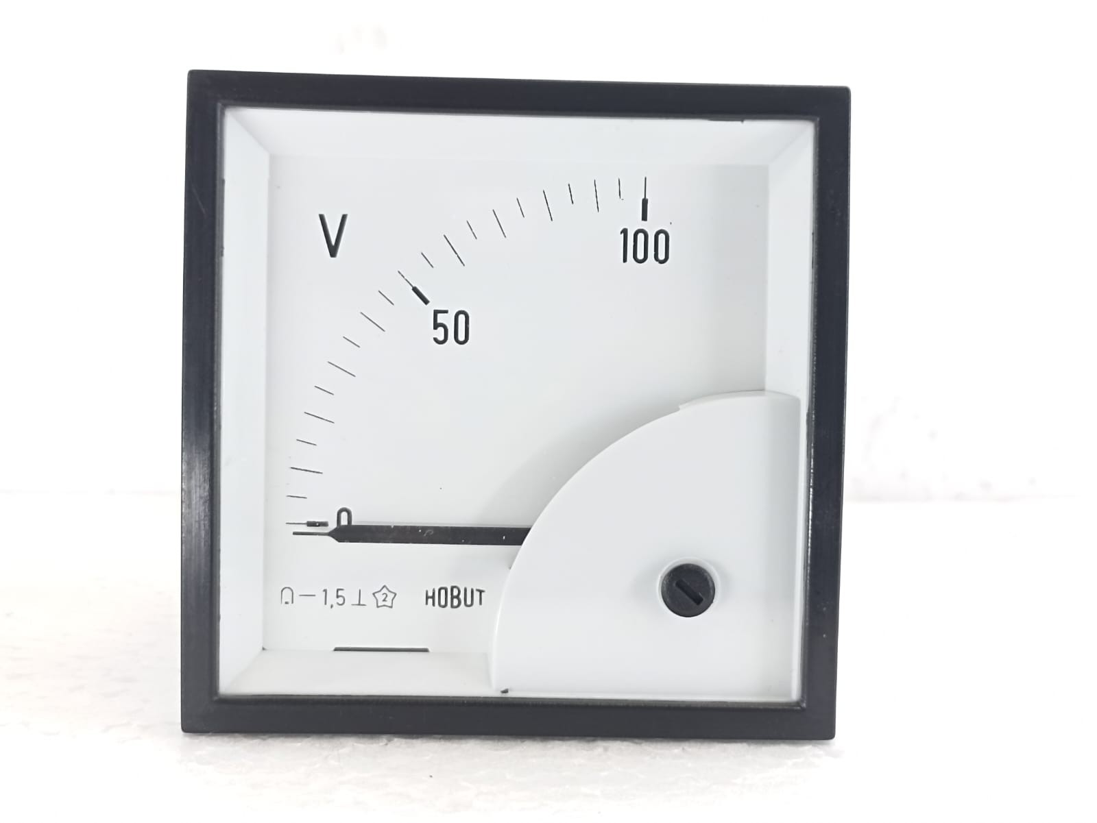 HOBUT VOLTMETER 313-665 SCALE-0-100V DIN 72