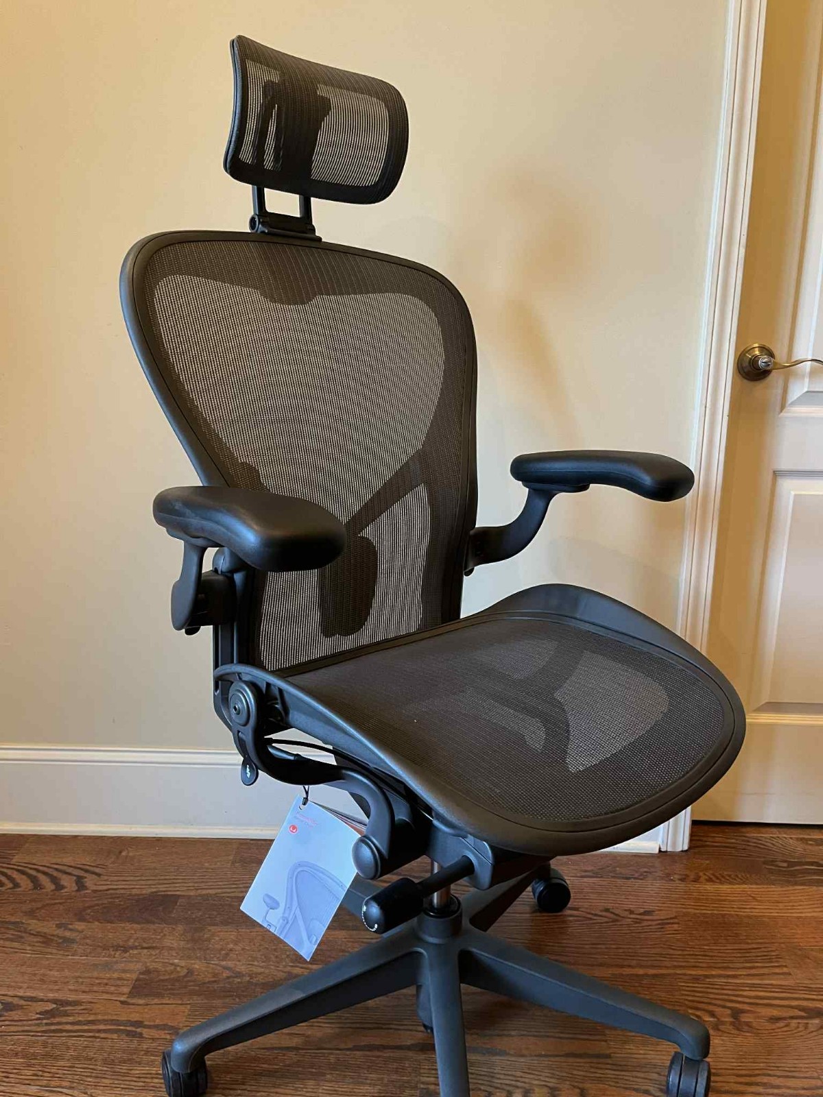 Herman Miller Aeron Office Chair - Remastered Version Size C with Headrest