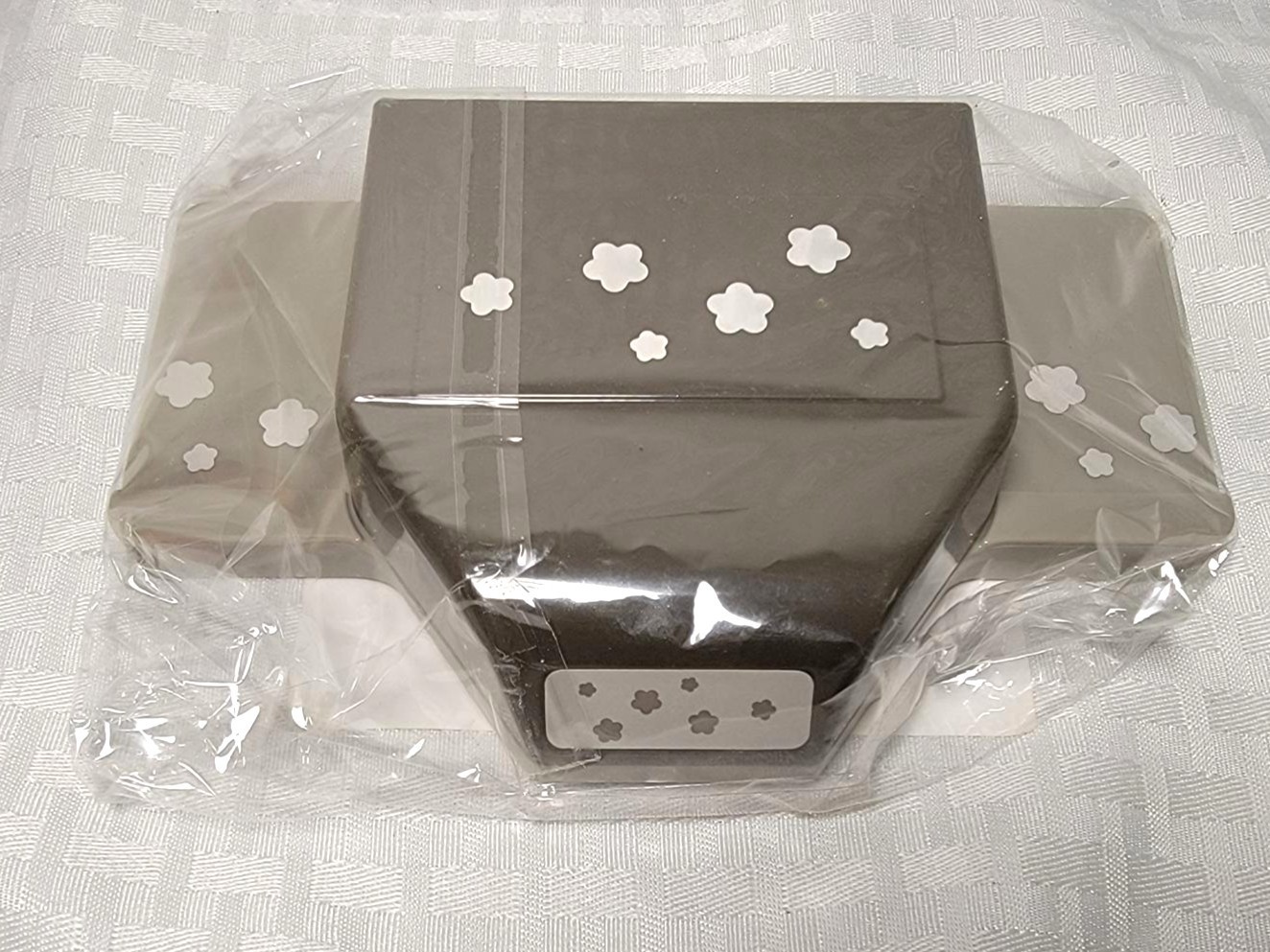 Stampin' Up! CONFETTI FLOWERS BORDER Punch, 152723- NEW