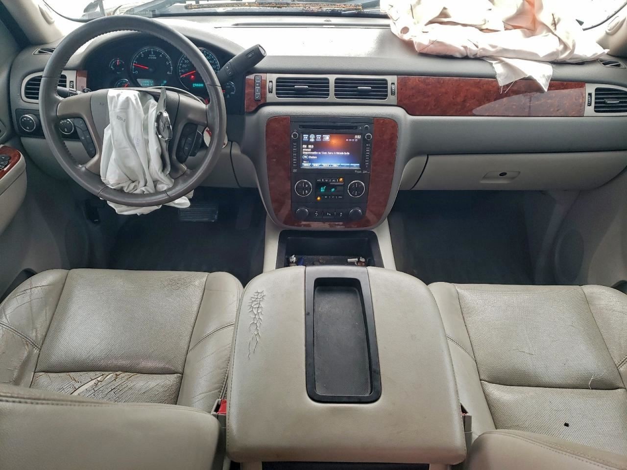 SILVRDO15 2013 Glove Box 4958389