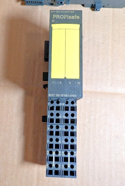Siemens 6ES7138-4FB03-0AB0 SIMATIC DP PROFIsafe Module ET200S, 4 F-DO