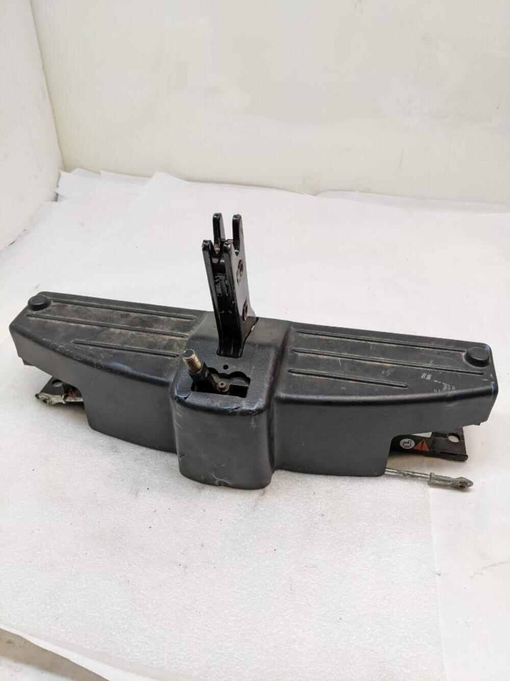 INVACARE 12-9009 RELIANT CROSS SUPPORT WITH SHROUD FOR MEDICAL OFFICE USED R28