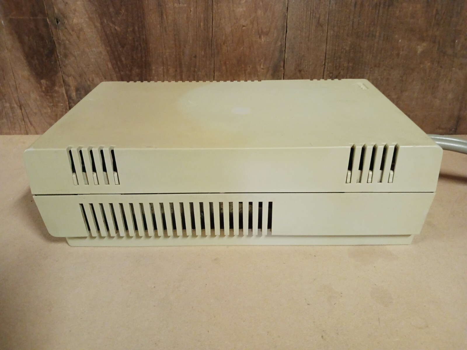 Wang Office Assistant, 80186-based, 512K Memory, (2) 5.25" Floppy Disk Drive