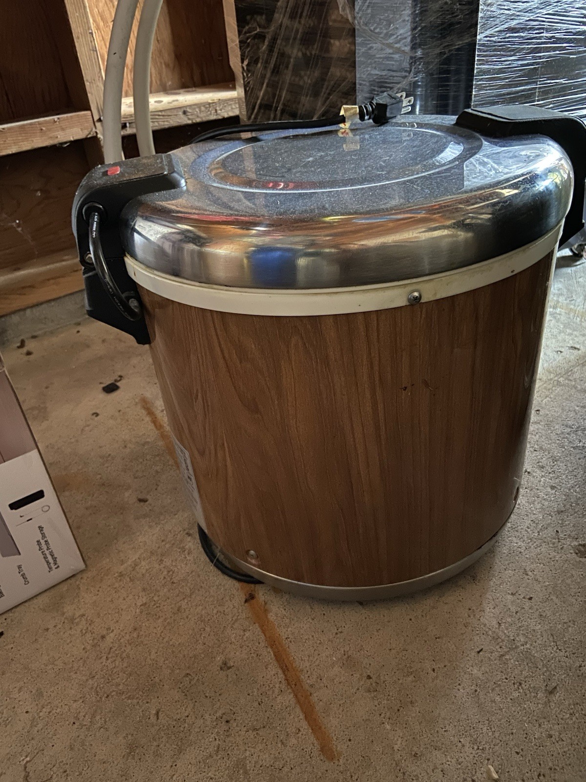 Town Food Service Inner Pot For Rice Warmer , Non-Ptfe Coated 56930NC - Free
