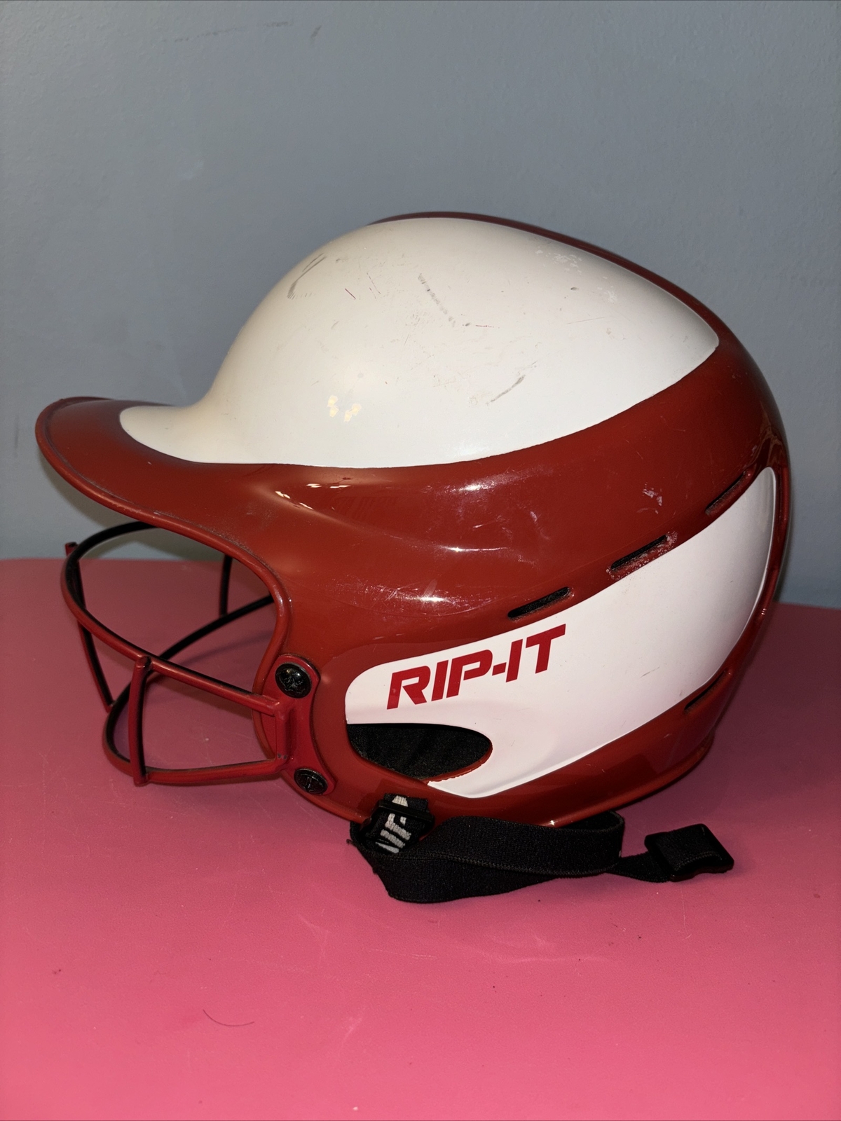 Rip-It Vision Pro Fastpitch Softball Helmet Small/medium Red And White
