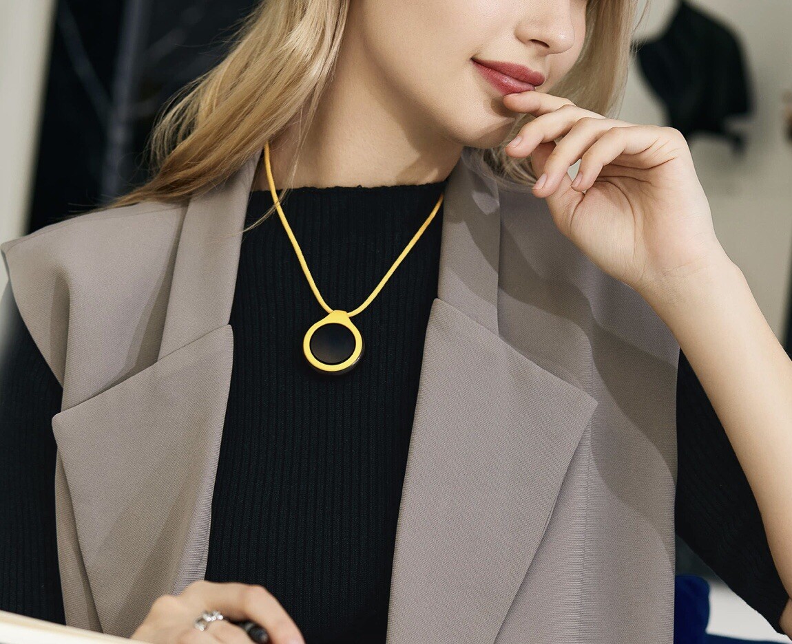 UPOSTURE Smart Necklace Posture TrainerReminder Confidence Builder Chrome Yellow