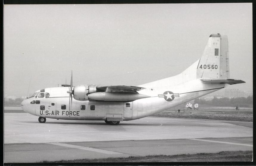 Photography Aircraft Transport Plane Of The USAF, Identification 40560