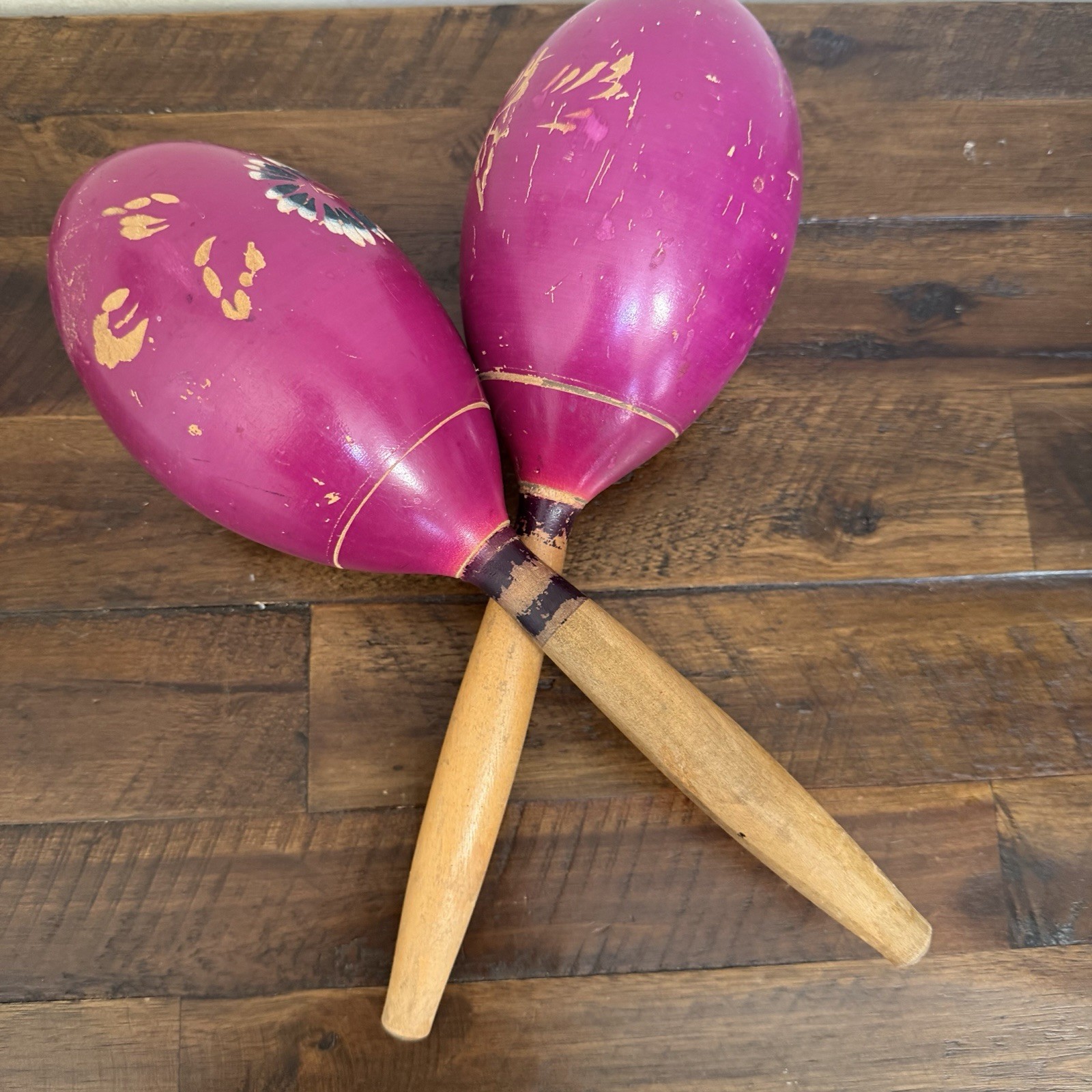 VTG Maracas Hand Etched Painted Souvenir Musical Instrument Noise Maker Wood