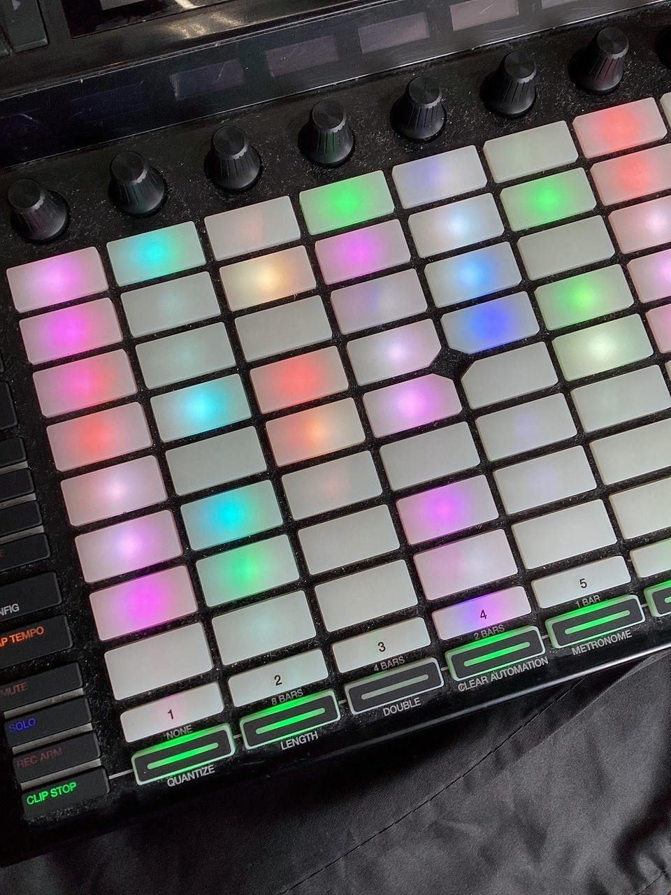 AKAI Professional Force Standalone Music Production DJ Sampler Sequencer Tested
