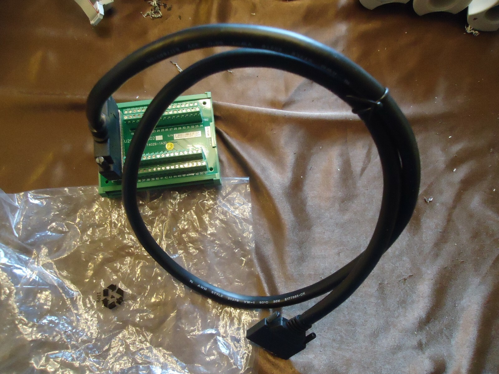 NEW DECA TERMINAL BLOCK/INDUSTRIAL INTERFACE M/N U2901-60602 FOR CAMERA.