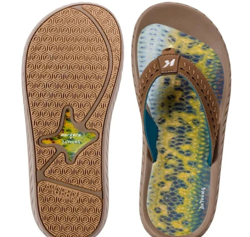 Korkers Fish Flip: Non-Slip/Marking, Waterproof, Grippy: Bass Men's