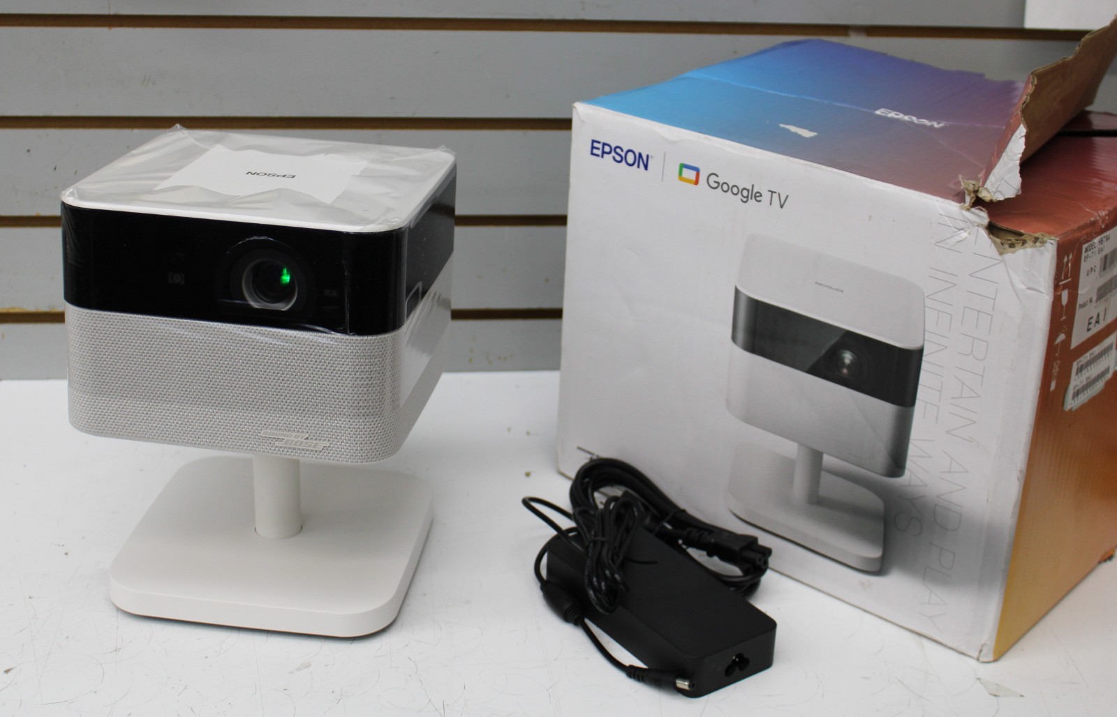 EPSON EF-71 Life Studio Mini Beam Projector FHD BOSE Speaker NO REMOTE
