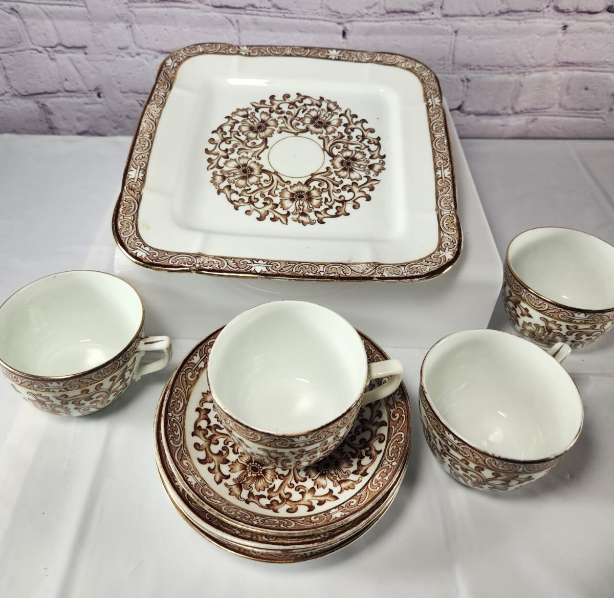 Vintage Set Of  9 - 4 Teacups & Saucers & Bread Plate England Beautiful Design