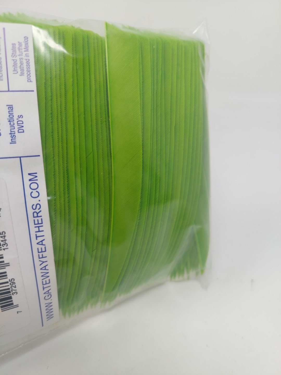 100pk Gateway Feathers 5" Right Wing: Shield Chartreuse Green 500RSSCH-100