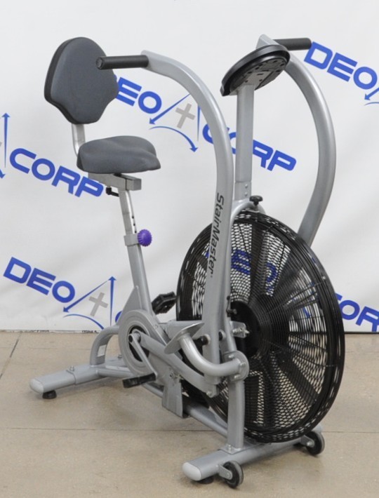 StairMaster Zephyr Dual Action Upright Bike