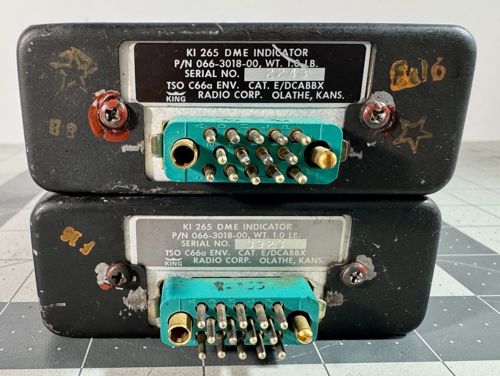 2 x King Aircraft DME Indicator Units - KI265 - LOW START BID!