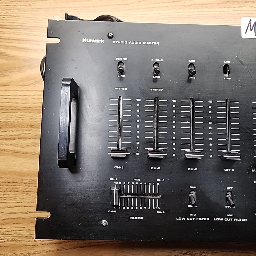 Vintage Numark DM 1650 Stereo Equalizer DJ Mixer