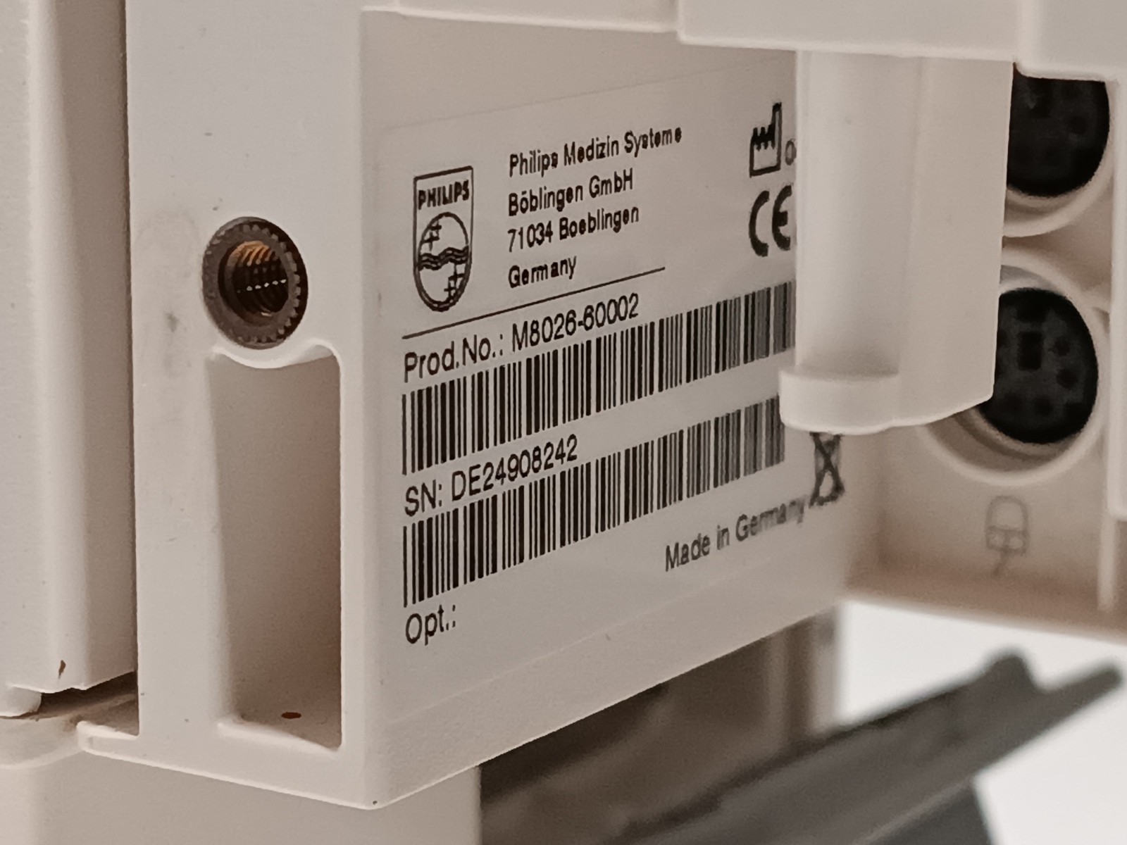 Philips M8048A 8-Rack Flexible Module Server with M8026-60002 Remote and Clamp