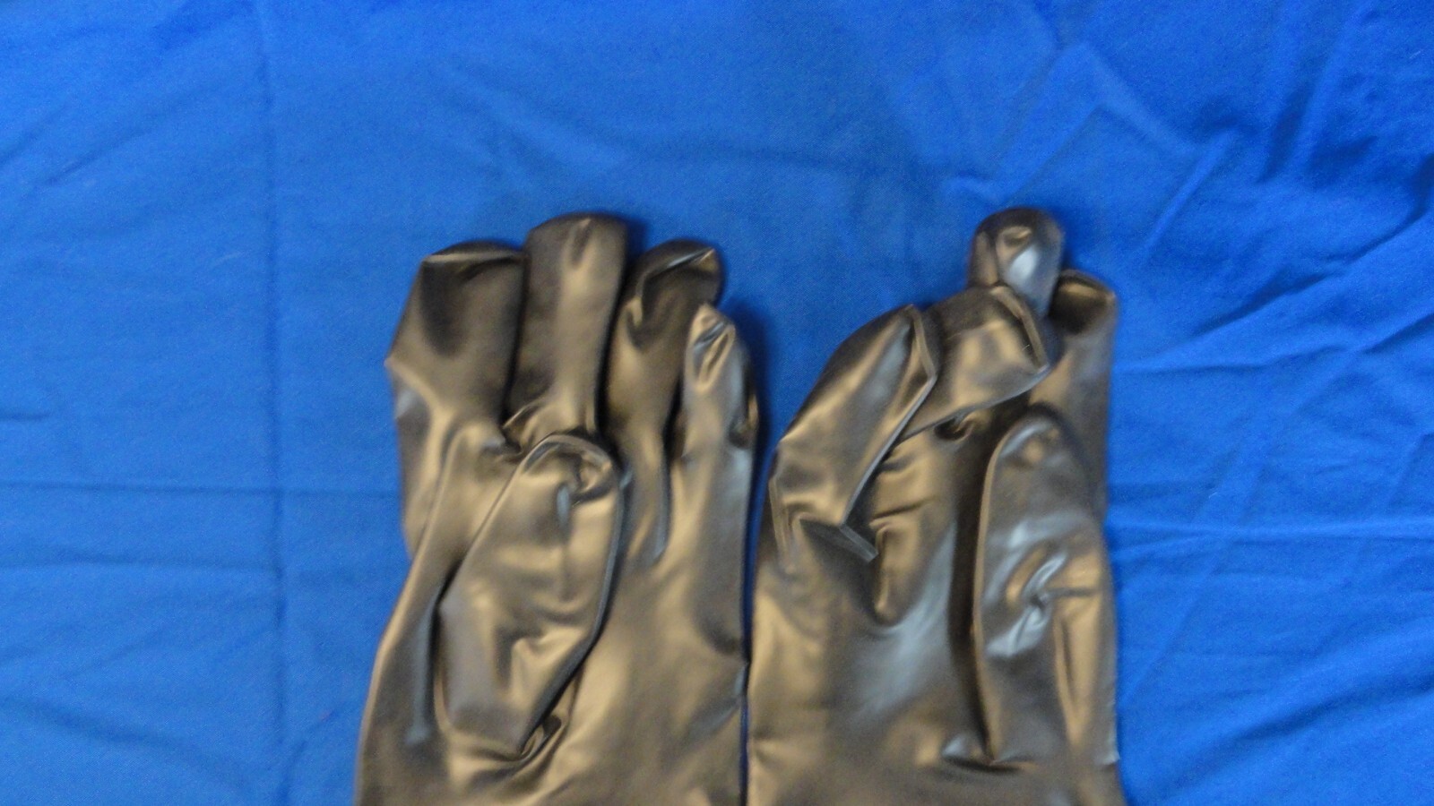 GLOVES