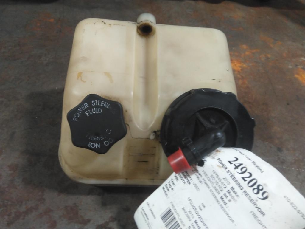 Replaces A14-14796-001 2013 FREIGHTLINER M2 112 POWER STEERING RESERVOIR ,  MD