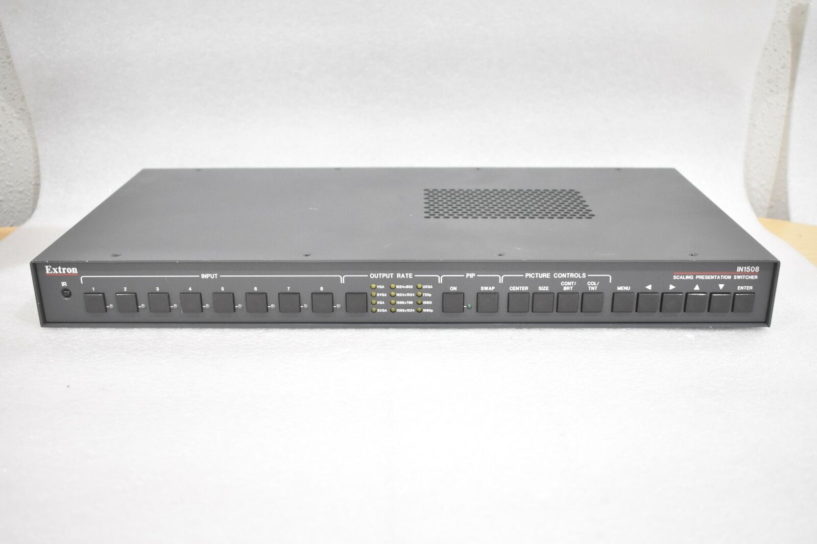 EXTRON IN1508 VIDEO SCALING PRESENTATION SWITCHER RACK MOUNTABLE