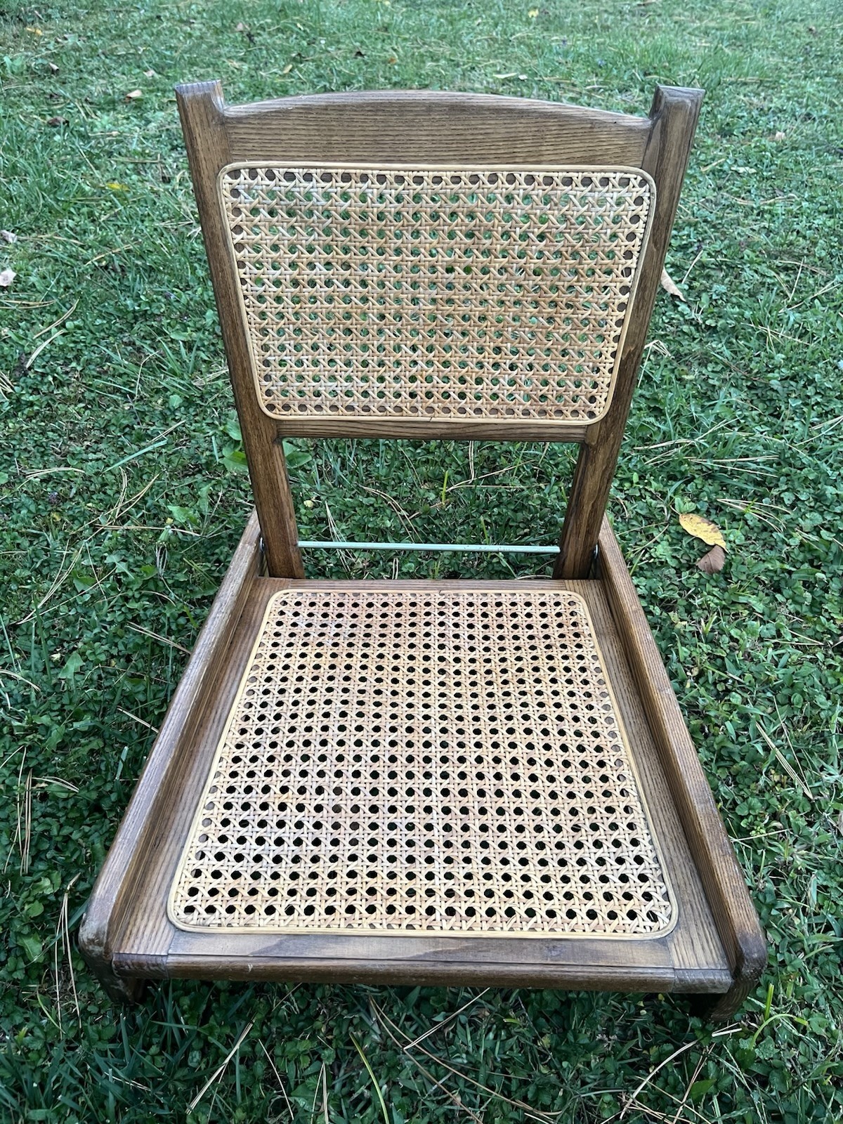 Vintage Folding Wood & Cane Canoe / Stadium Seat