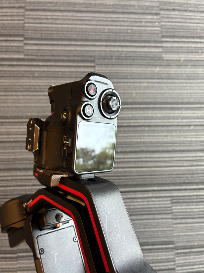 DJI RS 3 Pro Gimbal Stabilizer