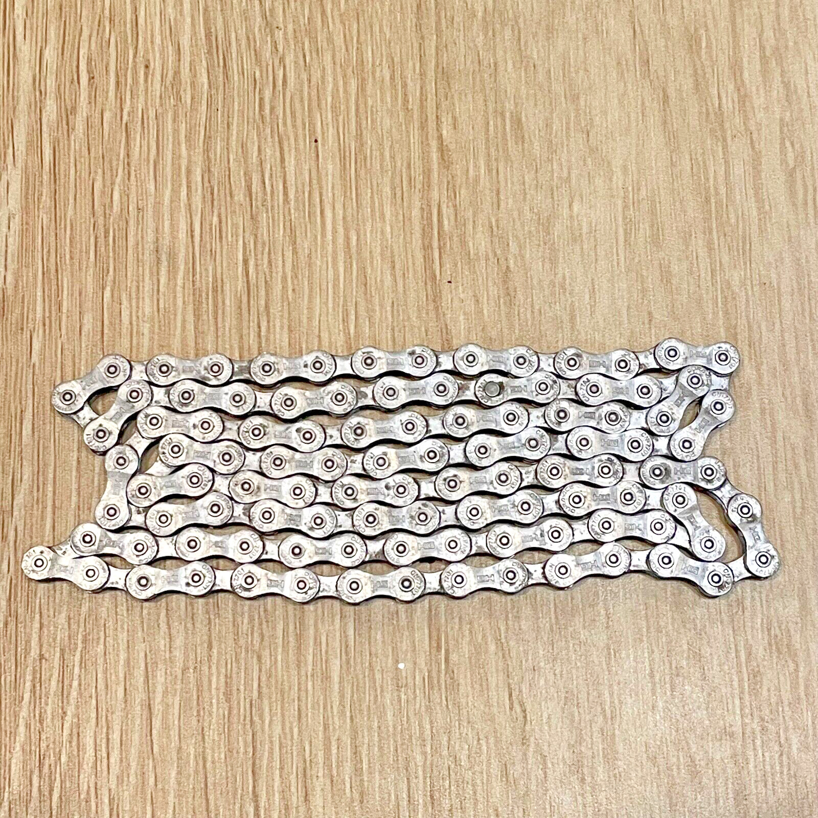 Shimano Dura Ace XTR CN 7701 Super Narrow chain 104 link 9 Speed silver