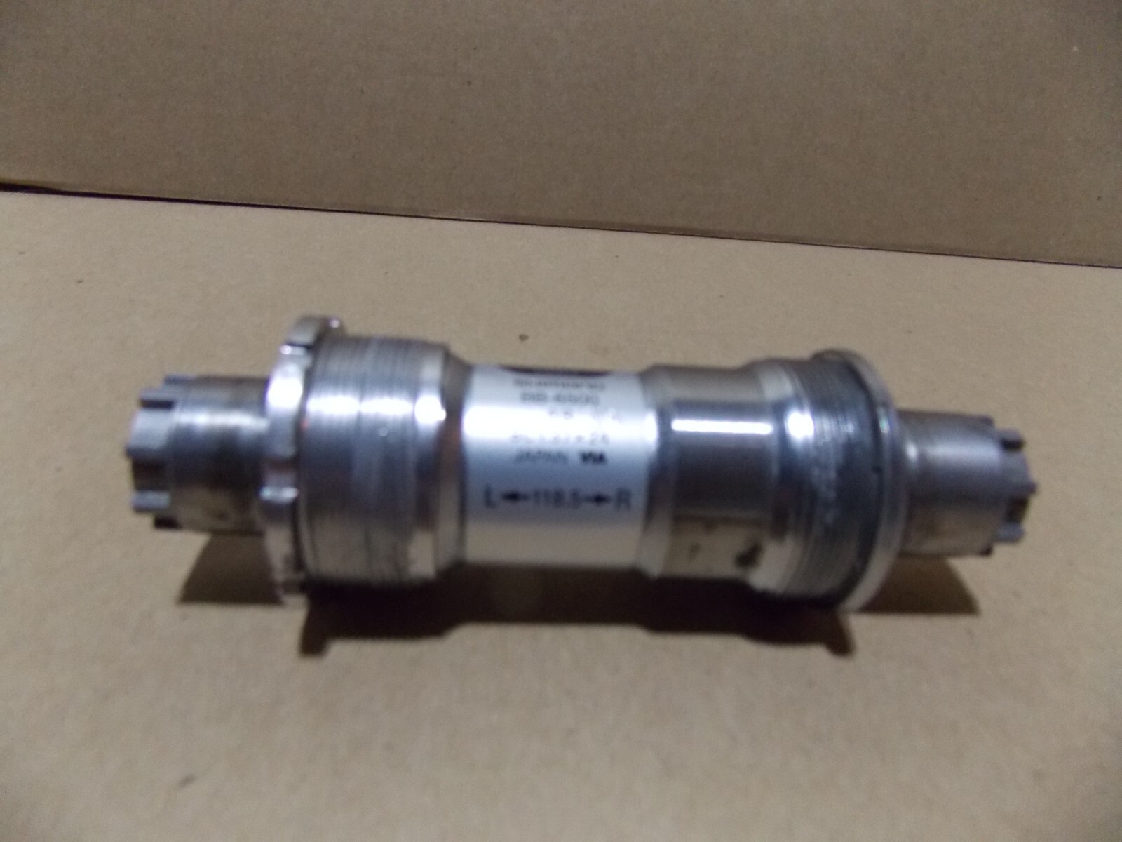 Shimano 105 5500 Octalink 68mm English Thread Bottom Bracket 118.5 Spindle ltm51