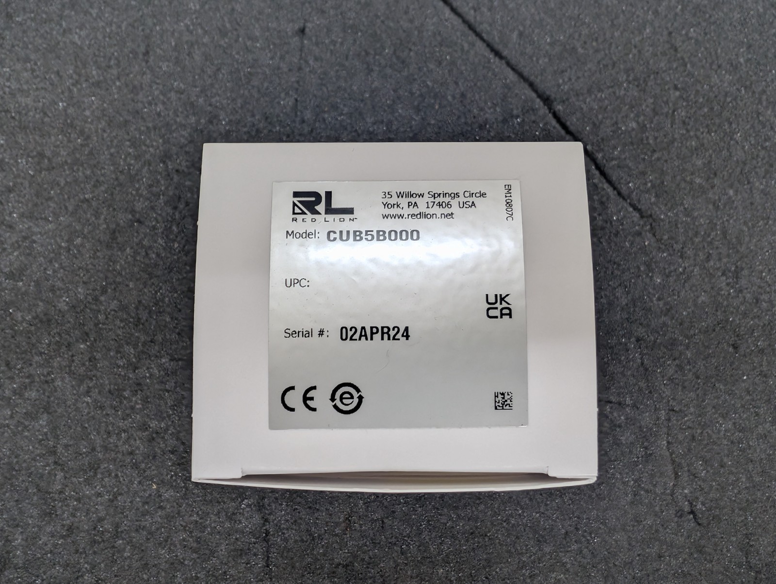 New, Red Lion Controls, CUB5B000, COUNTER LCD 8 CHAR 9-28V PNL MT