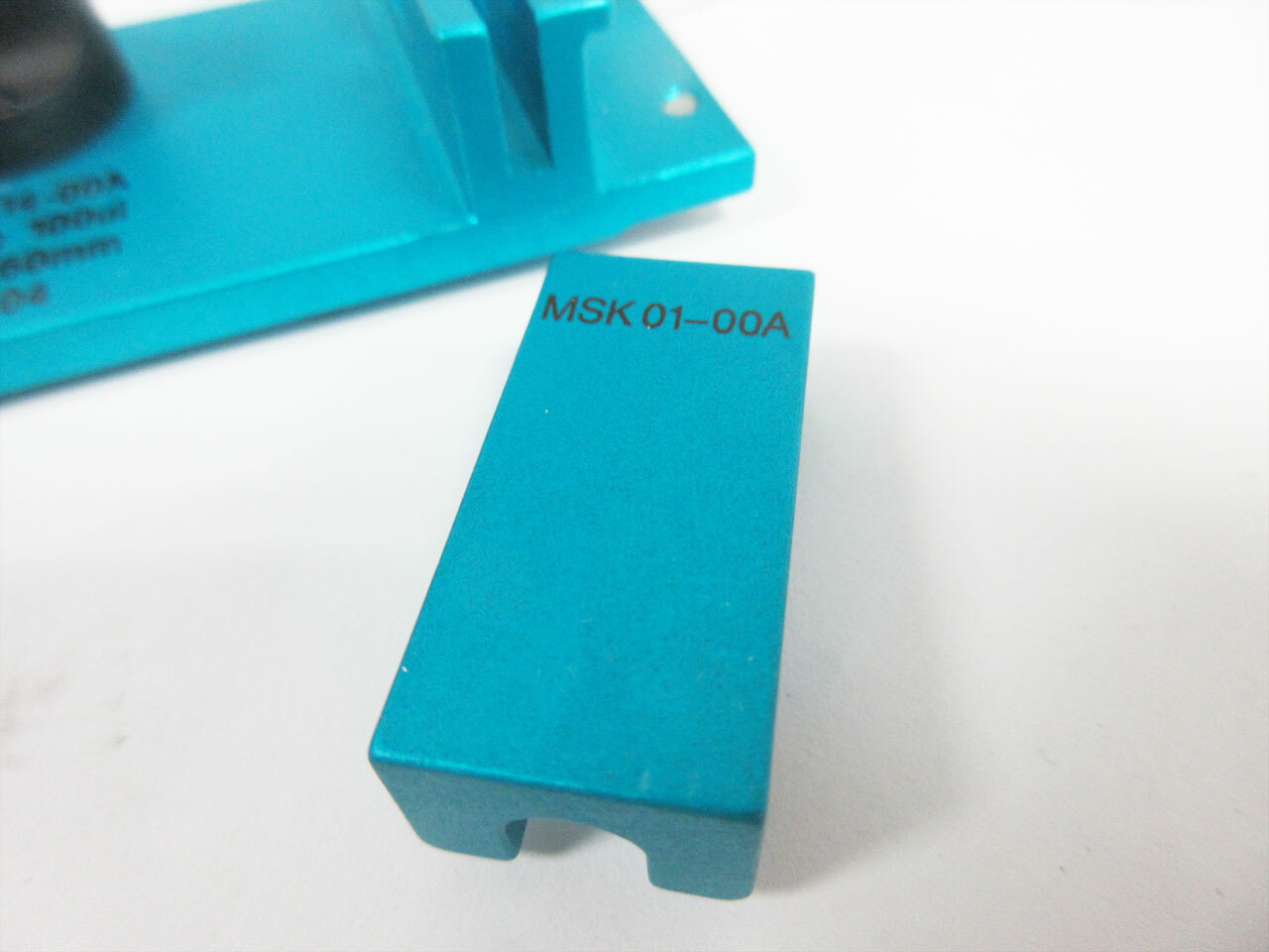 CTC ANALYTICS MSU 014-00A 100 uL SYRINGE ADAPTER & MSK 01-00A HOLDER