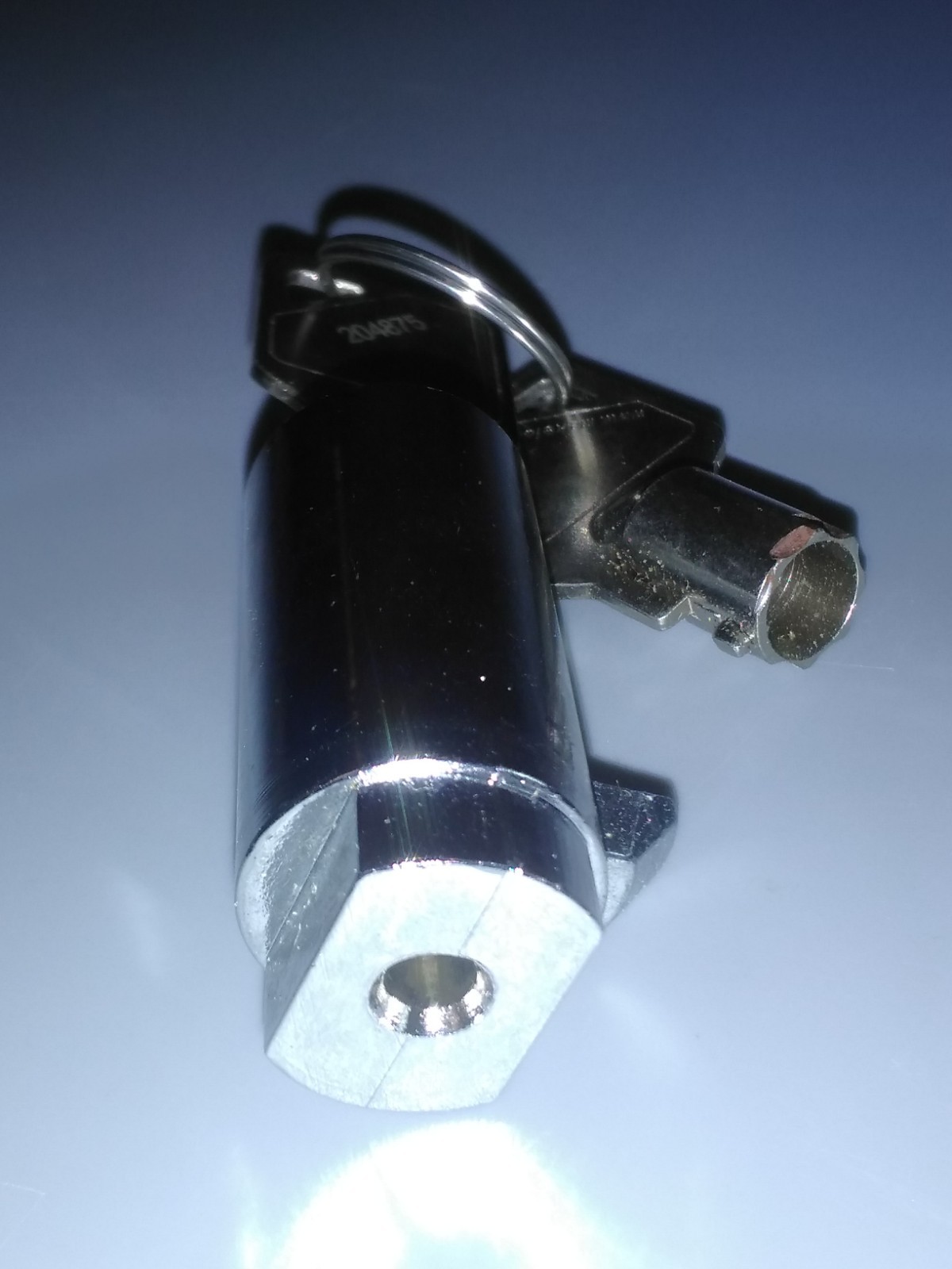 Plug Lock for Soda / Snack Vending Machine NEW Universal Replacement Makelock