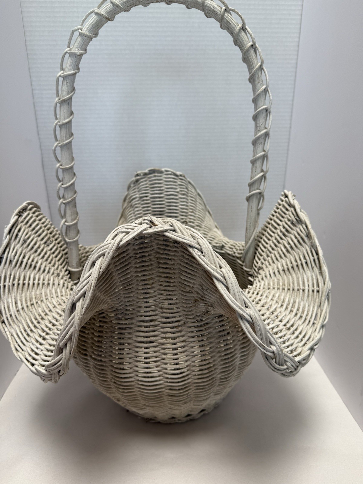 Vintage Trompe L'Oeil 19.5” x 15” White Ruffled Wicker Easter Basket with Handle