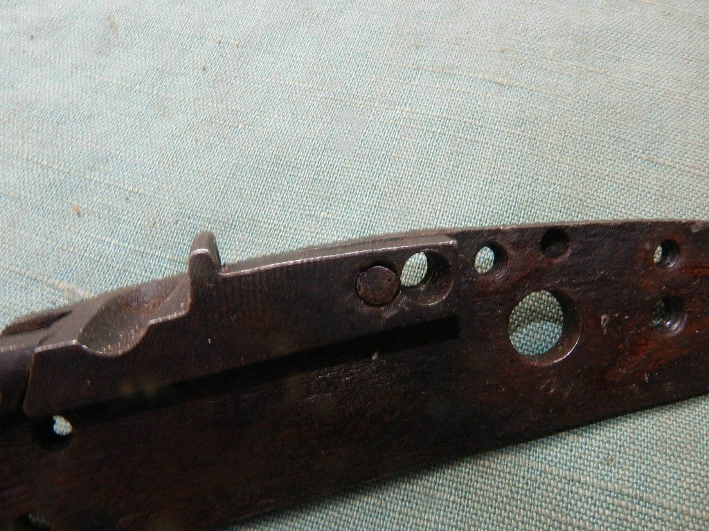 Early musket flintlock pste with pan