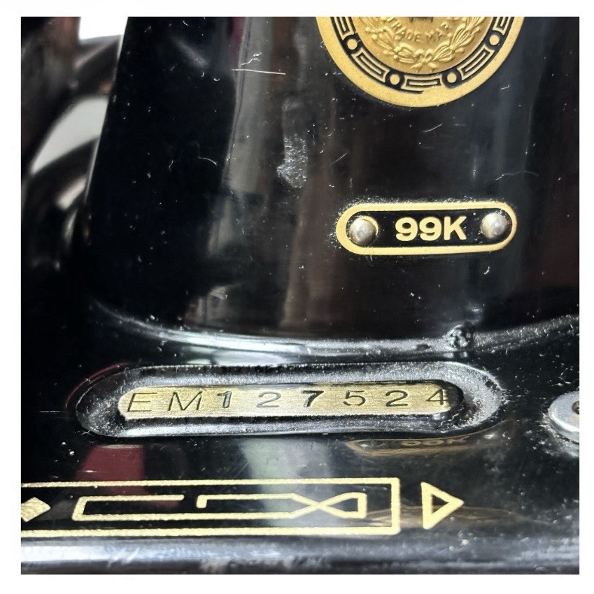 Vintage 1957 Singer Model 99K Sewing Machine W/ Case (Serviced)